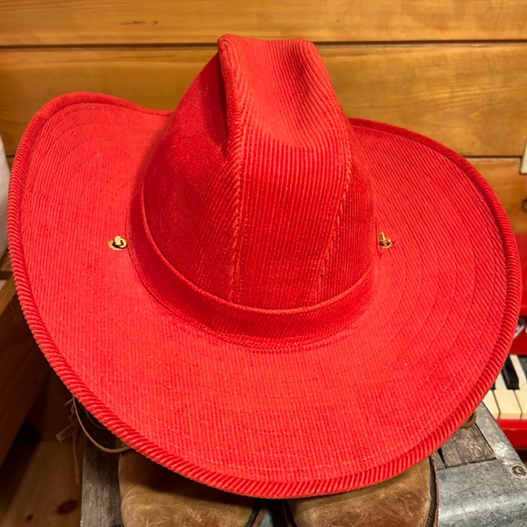 LEVIS rare vintage red  corduroy cowgirl/ cowboy western hat  70’s 🤠 - Picture 2 of 7